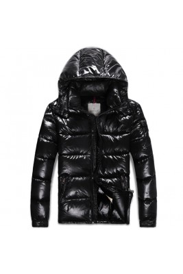 2017 New Style Moncler Classic Mens Down Jackets Smooth Shiny Fabric Black