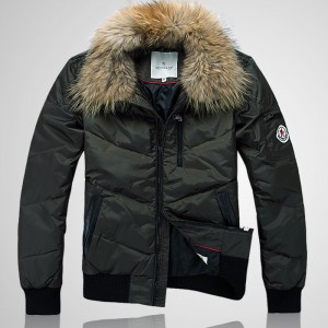 2017 New Style Moncler Down Jackets Handsome Men Army Green