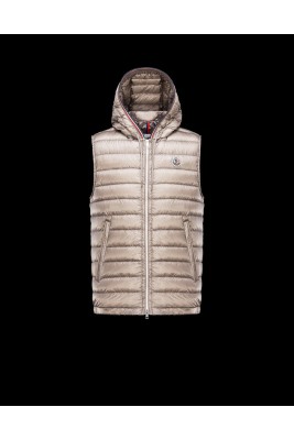 2017 New Style Moncler Mens Down Vest Fashion Hooded Zip Apricot